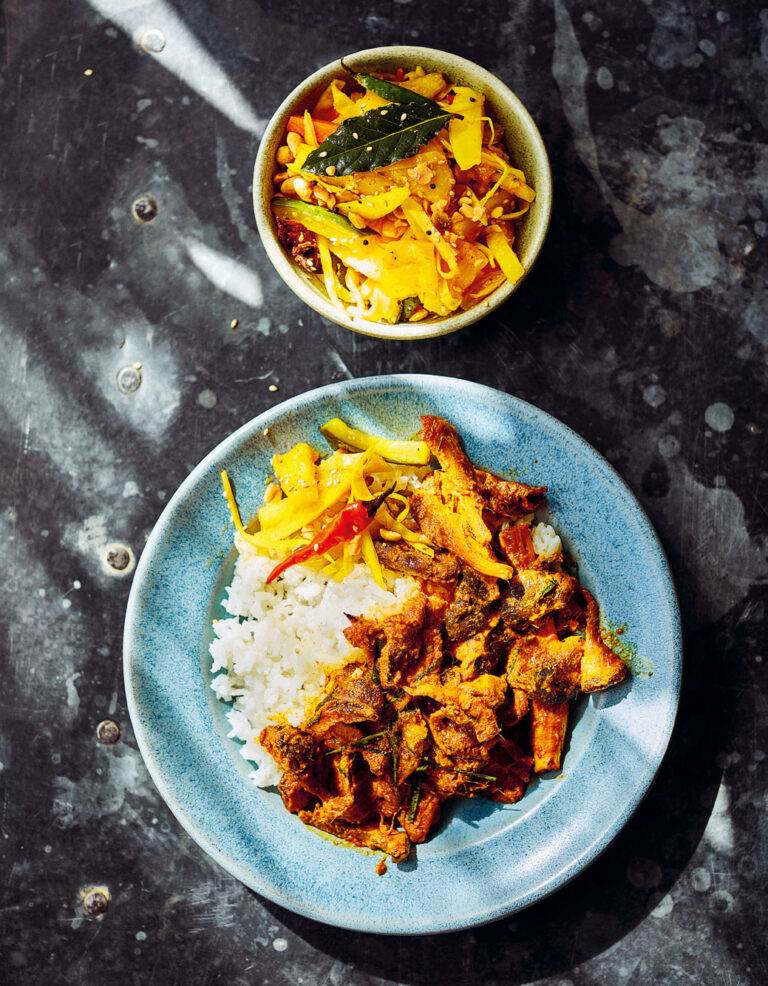 Roti King chicken or mushroom rendang recipe